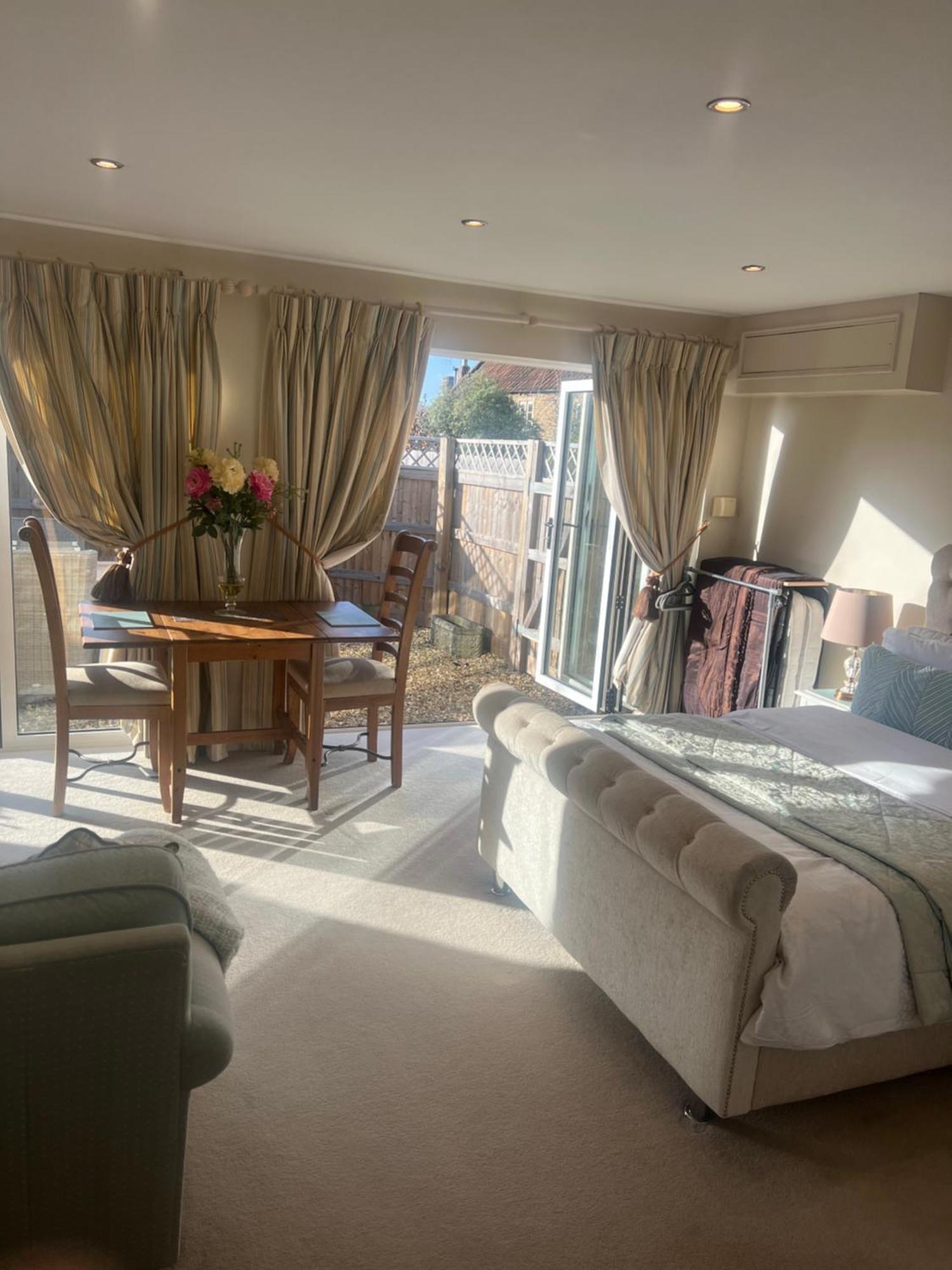 فيلا Highcroft House كورشام المظهر الخارجي الصورة
