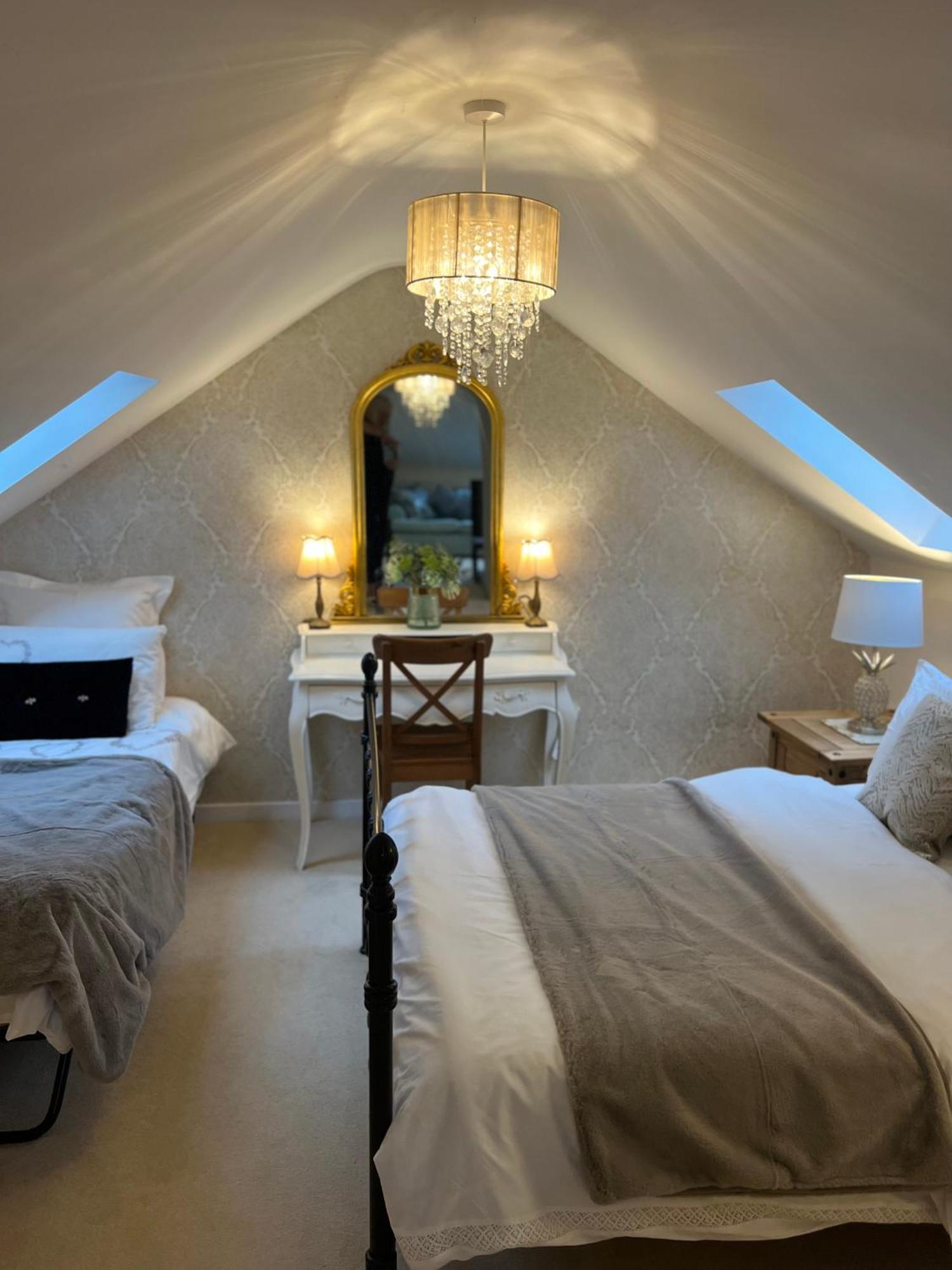 فيلا Highcroft House كورشام المظهر الخارجي الصورة
