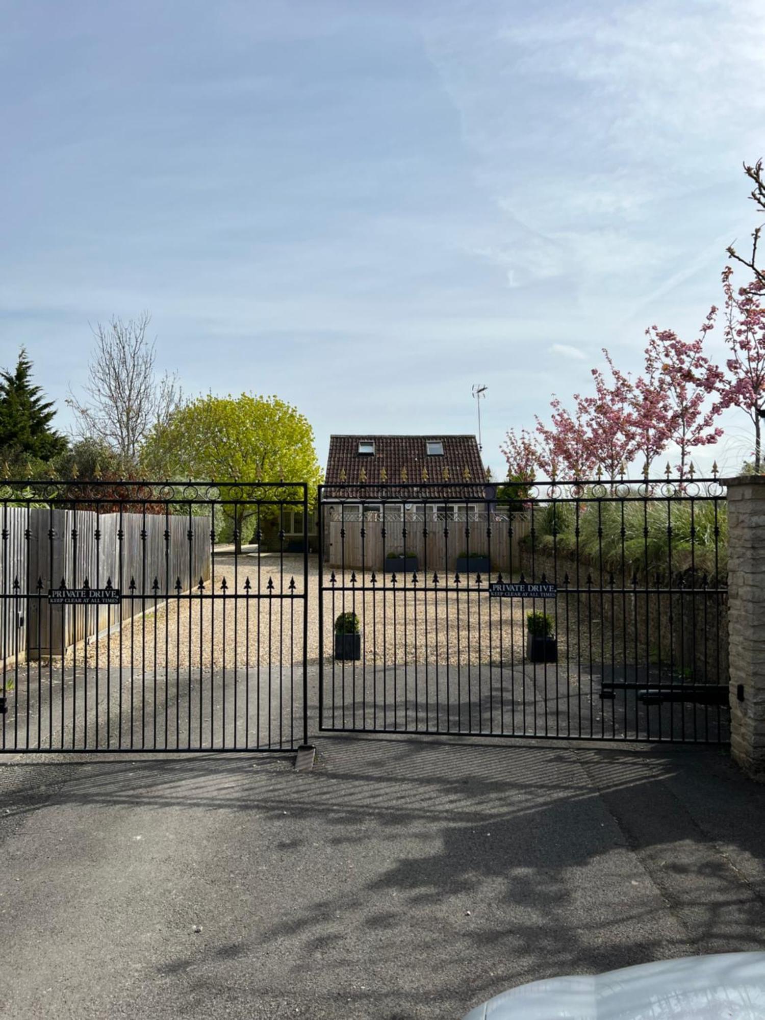 فيلا Highcroft House كورشام المظهر الخارجي الصورة
