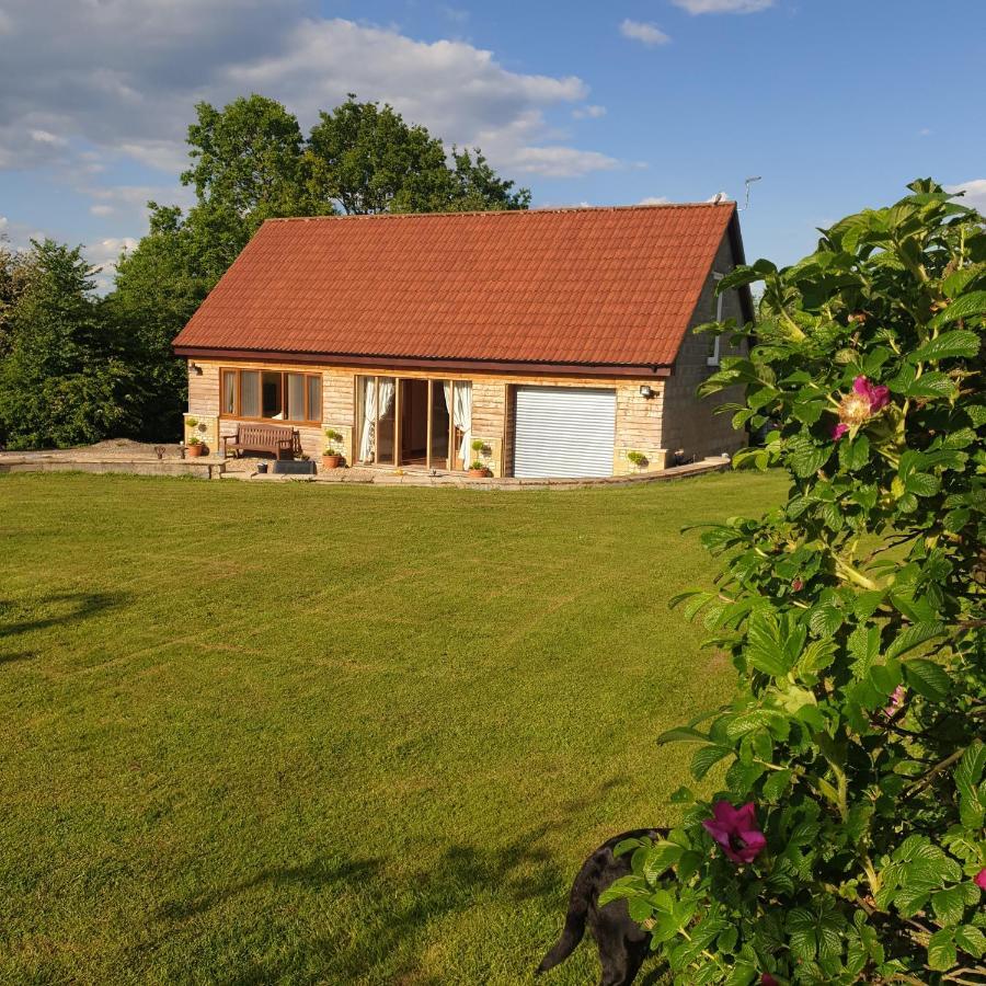 فيلا Highcroft House كورشام المظهر الخارجي الصورة